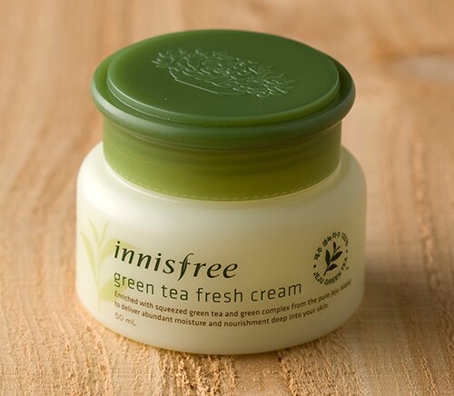 kem-duong-am-cho-da-dau-mun-innisfree-green-tea-fresh-cream